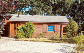 1 Bedroom Stunning StaCaravan In Rheezerveen